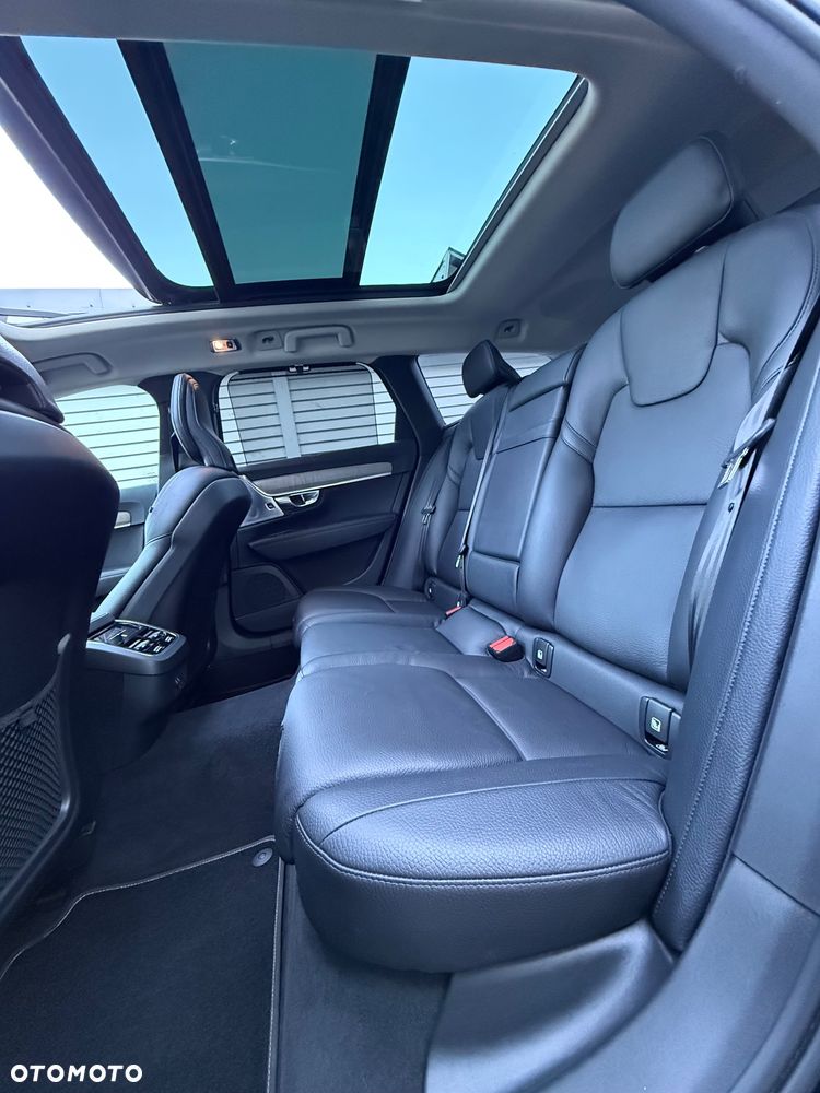 Volvo V90 Cross Country B5 D AWD Pro - 23