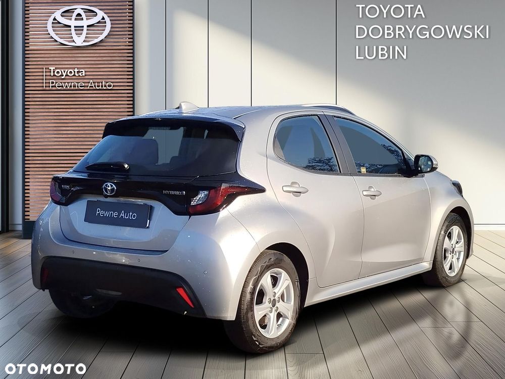 Toyota Yaris - 5