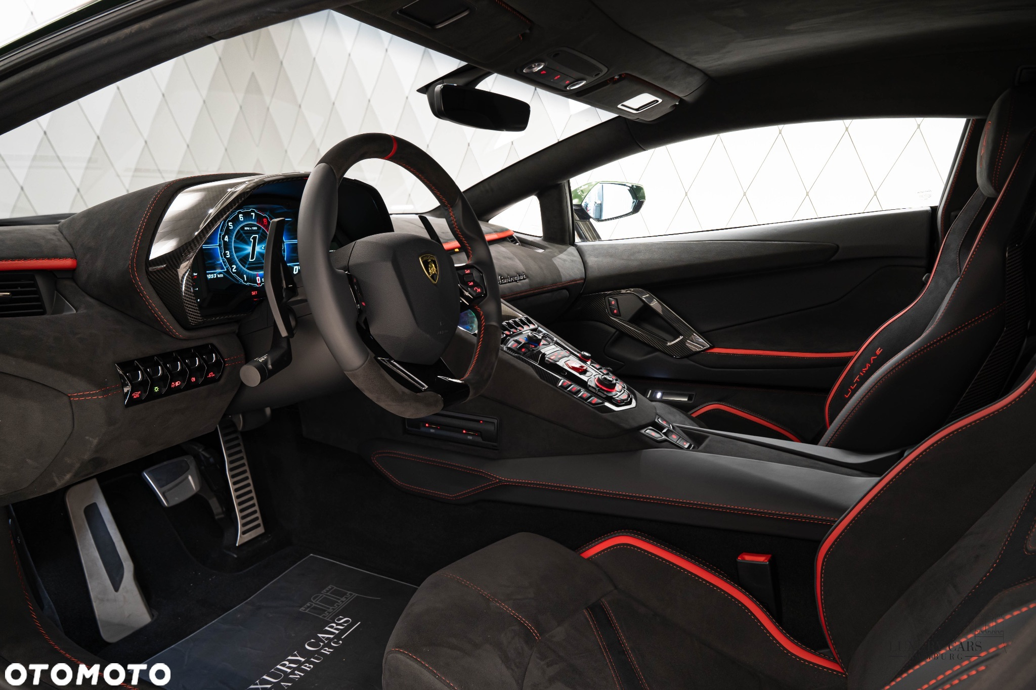 Lamborghini Aventador - 13