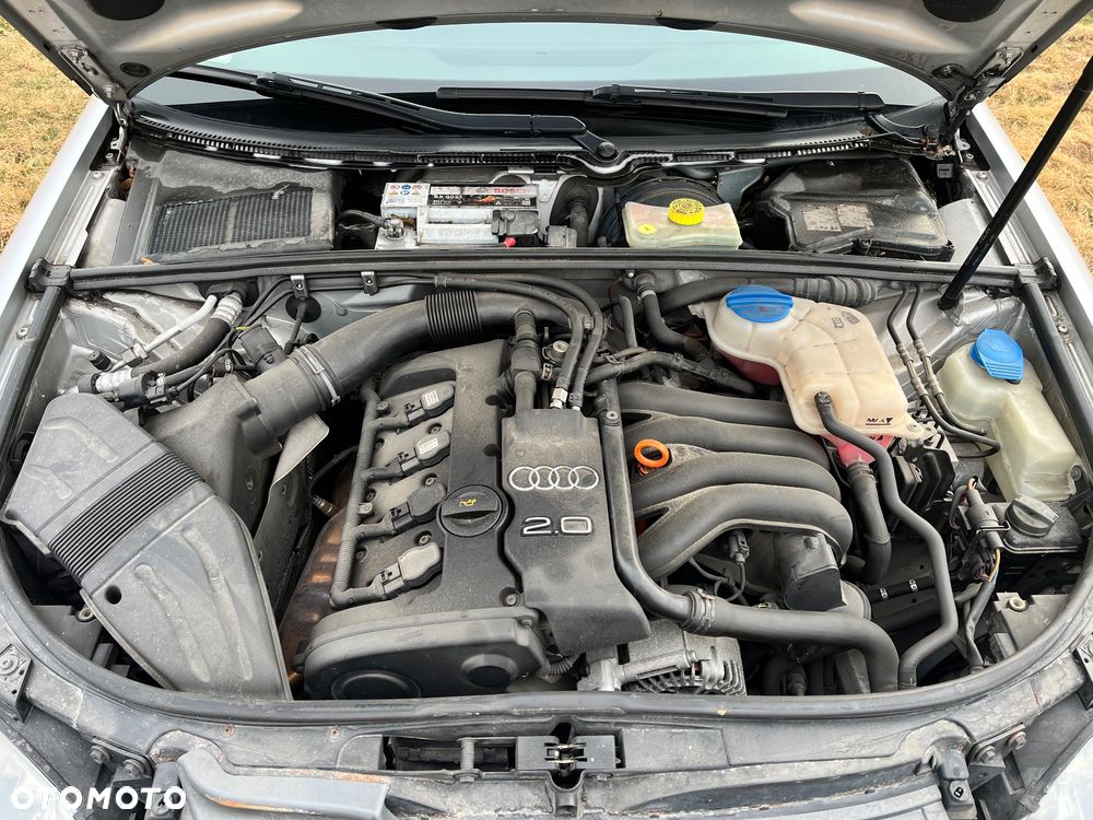 Audi A4 Limousine - 5