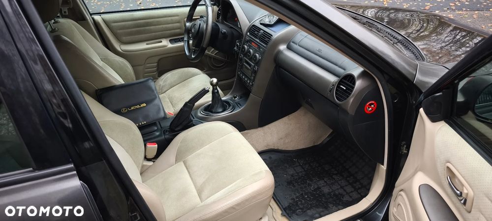 Lexus IS 200 Prestige - 10