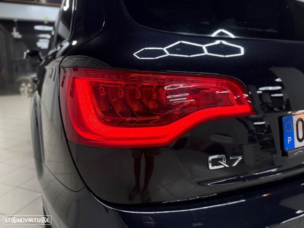 Audi Q7 3.0 V6 TDi quattro Tiptronic - 12