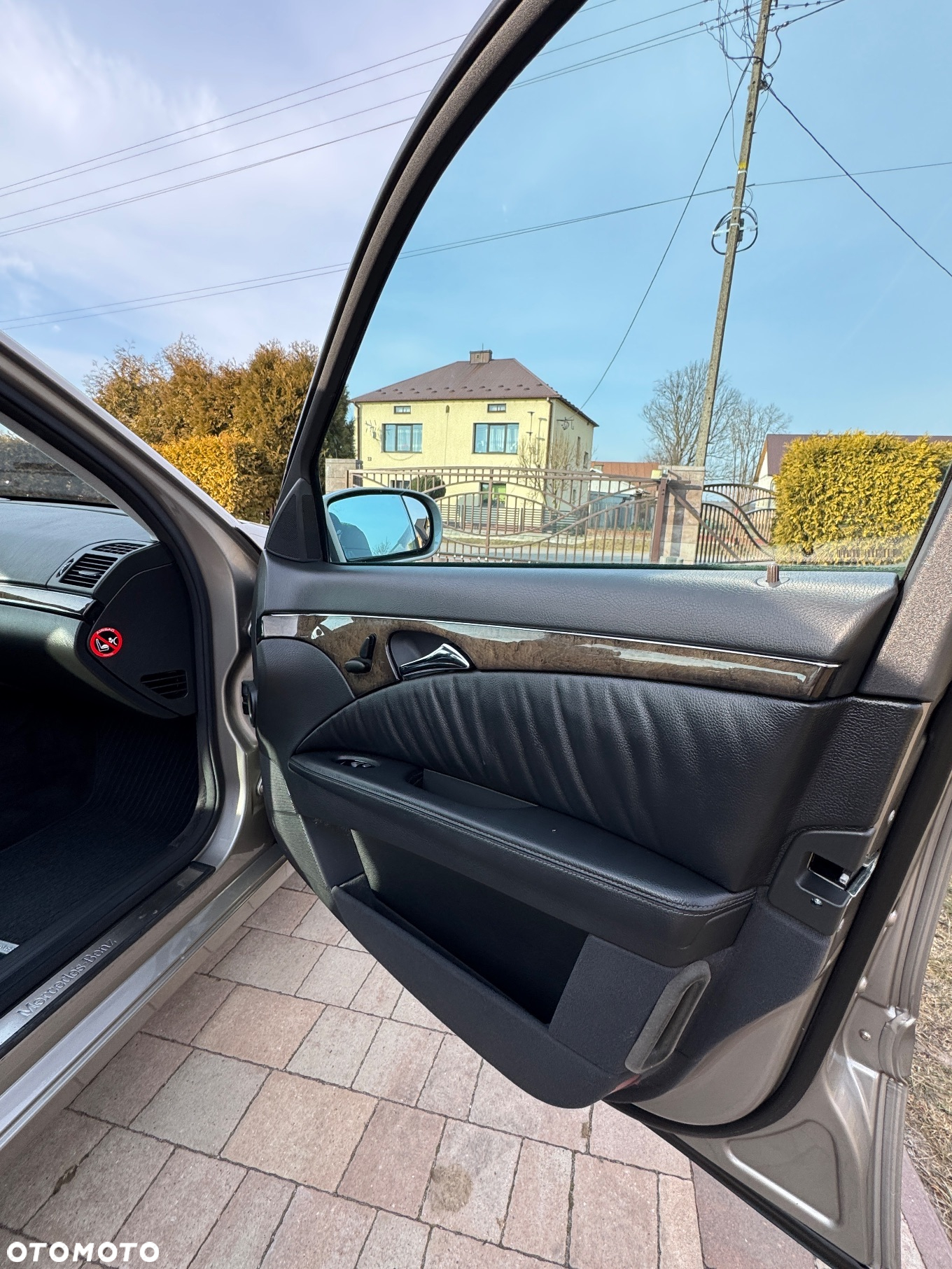 Mercedes-Benz Klasa E 500 4-Matic T Elegance - 21