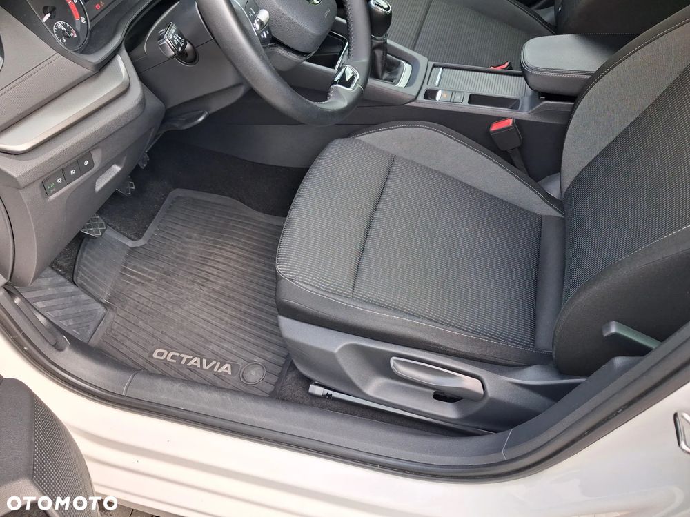 Skoda Octavia 1.0 TSI Ambition - 29