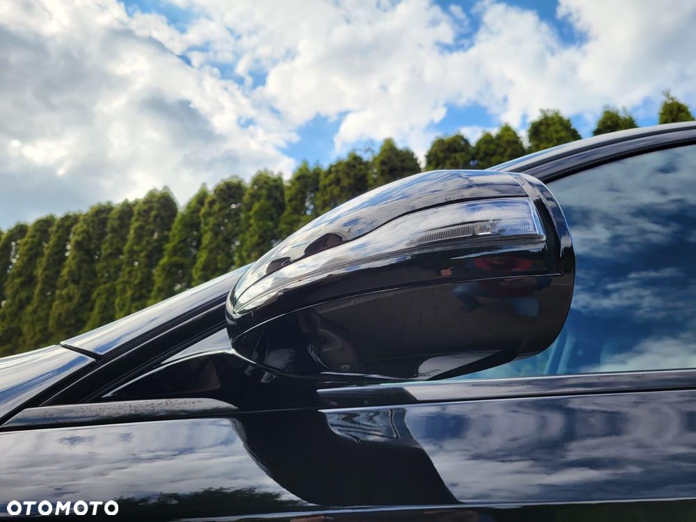 Mercedes-Benz Klasa E 220 d 4-Matic - 13
