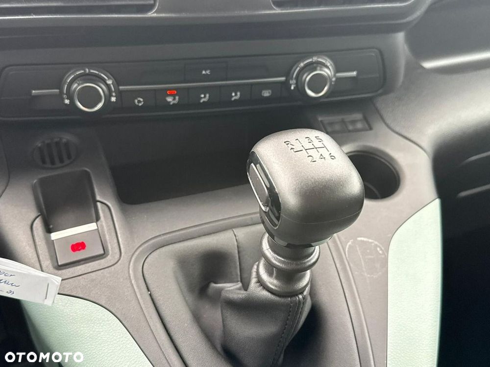 Citroën Berlingo XL BlueHDi 130 FEEL - 32