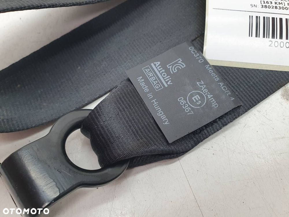 PAS BEZPIECZEŃSTWA NAPINACZ PRAWY PRZÓD VOLVO XC40 EU P032149127 - 2