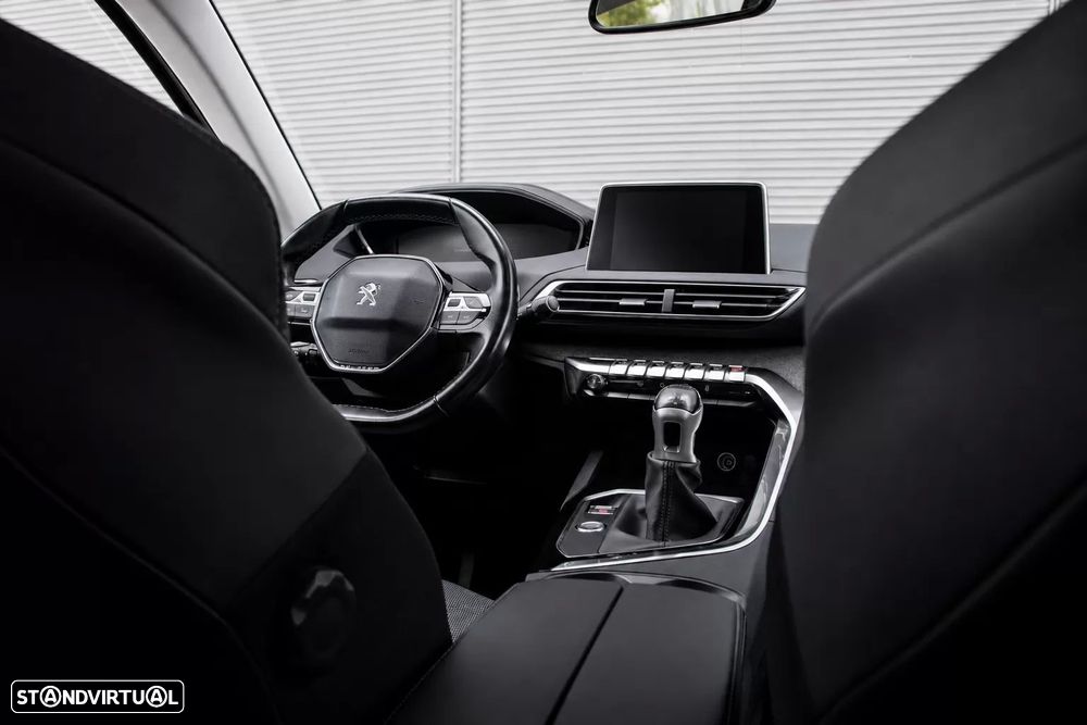 Peugeot 5008 1.6 BlueHDi Allure J17 — fotografia 17