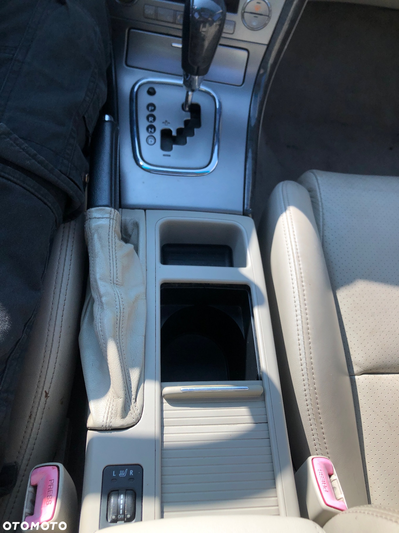 Subaru Legacy Kombi 3.0 4WD - 10
