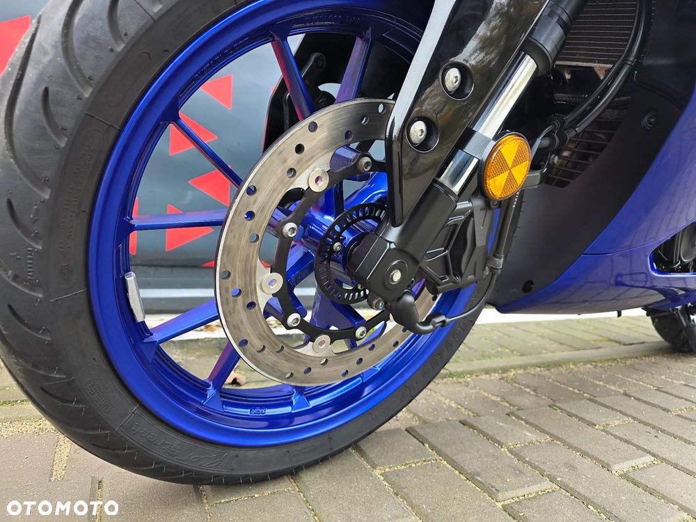 Yamaha YZF - 14