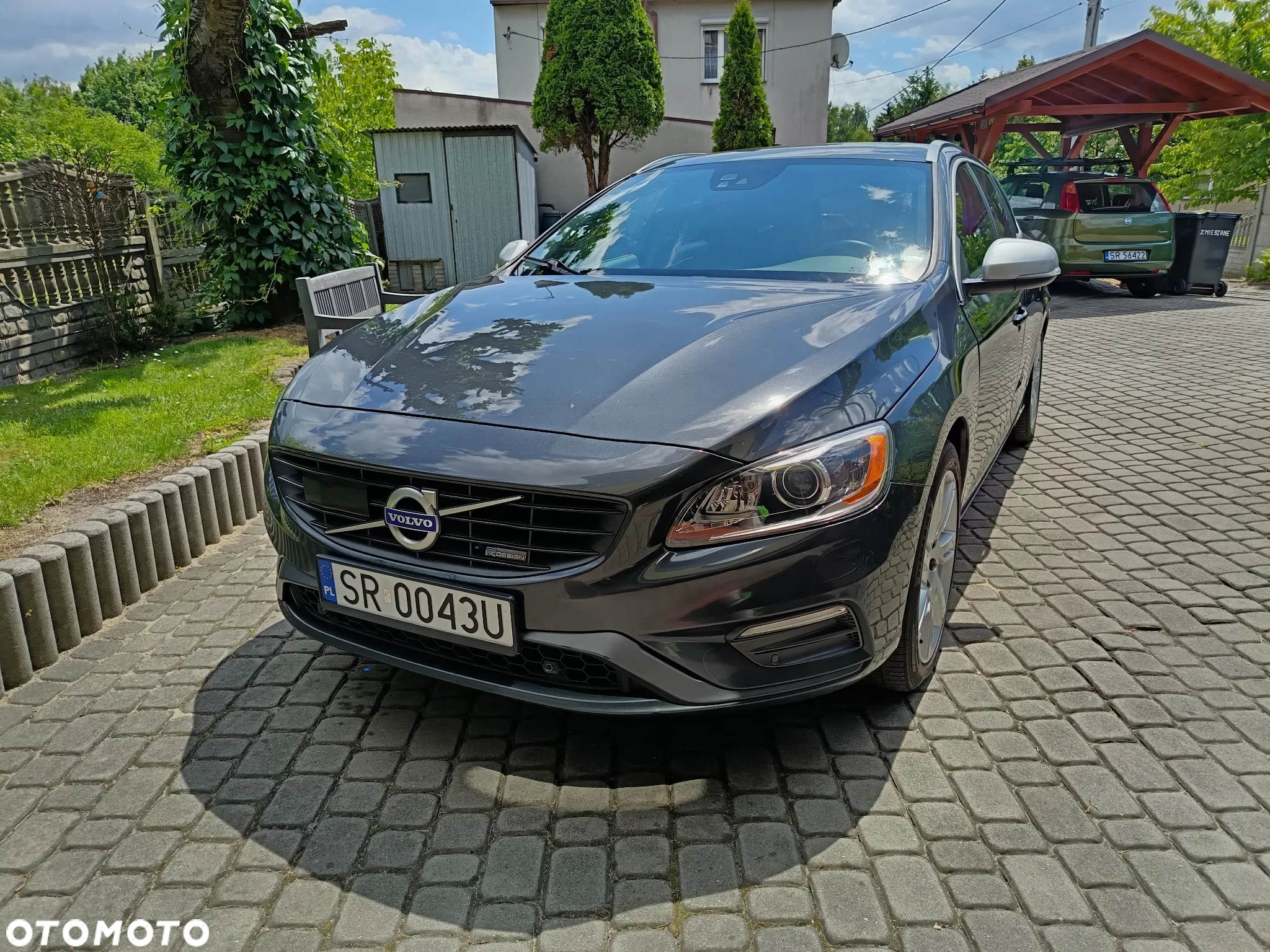 Volvo V60 T6 AWD R-Design Summum - 2