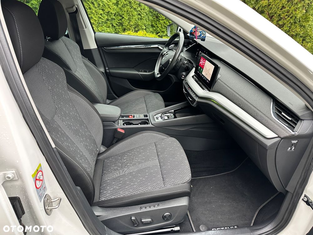 Skoda Octavia 2.0 TDI DSG Style - 20