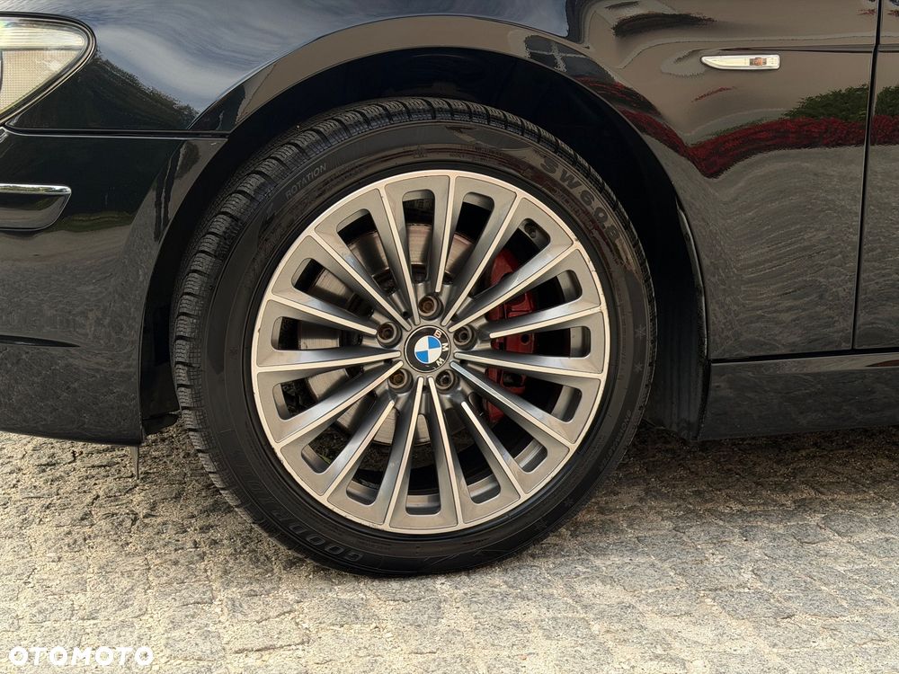 BMW Seria 7 730d - 26