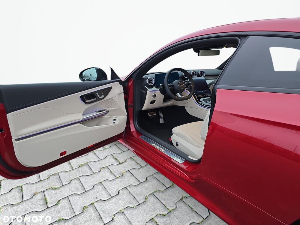 Mercedes-Benz CLE 300 mHEV 4-Matic AMG Line - 11