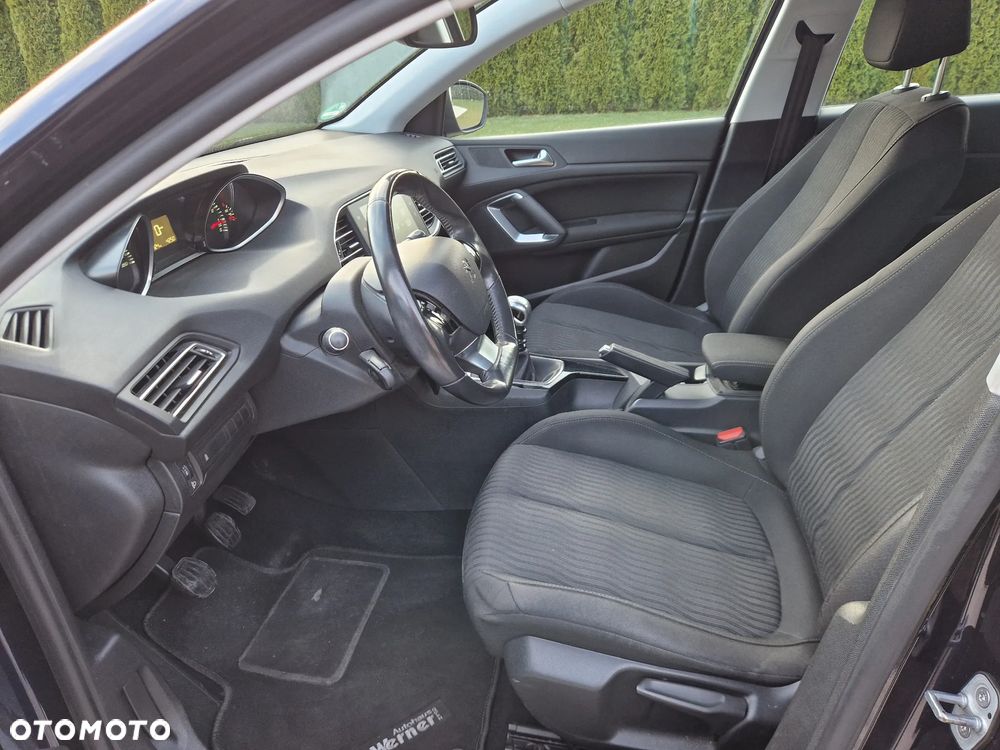 Peugeot 308 125 THP Active - 35