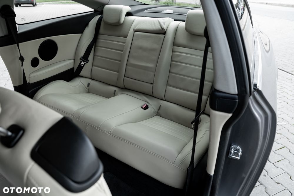 Renault Laguna Coupe V6 dCi 235 FAP GT - 32
