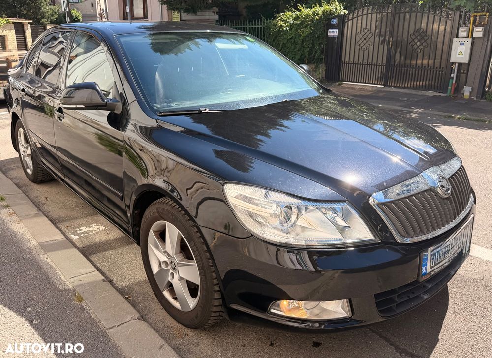 Skoda Octavia 1.6 MPI Ambiente - 2