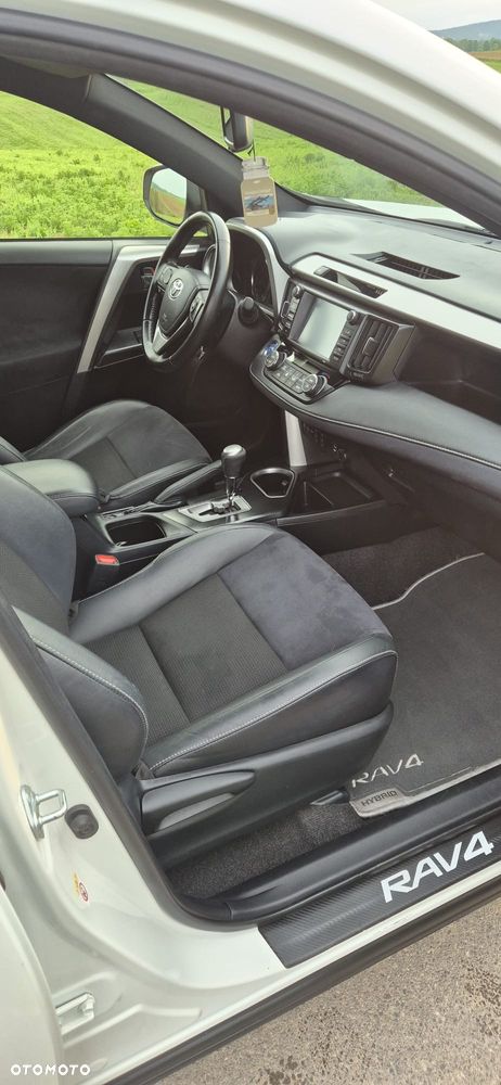 Toyota RAV4 Hybrid Platinum 4x2 - 7