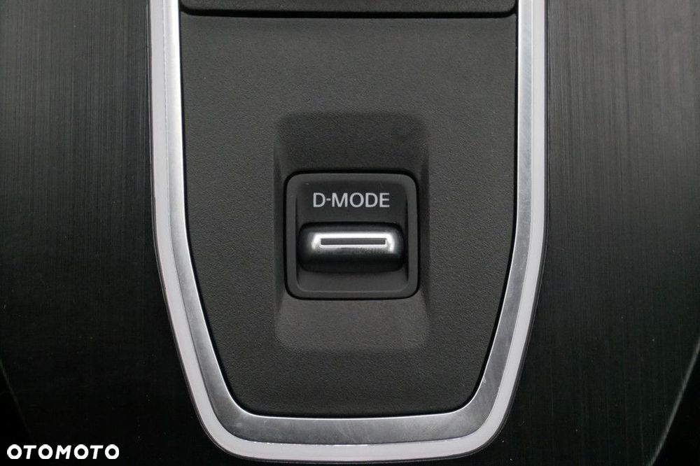Nissan Qashqai 1.3 DIG-T mHEV N-Connecta Xtronic - 23