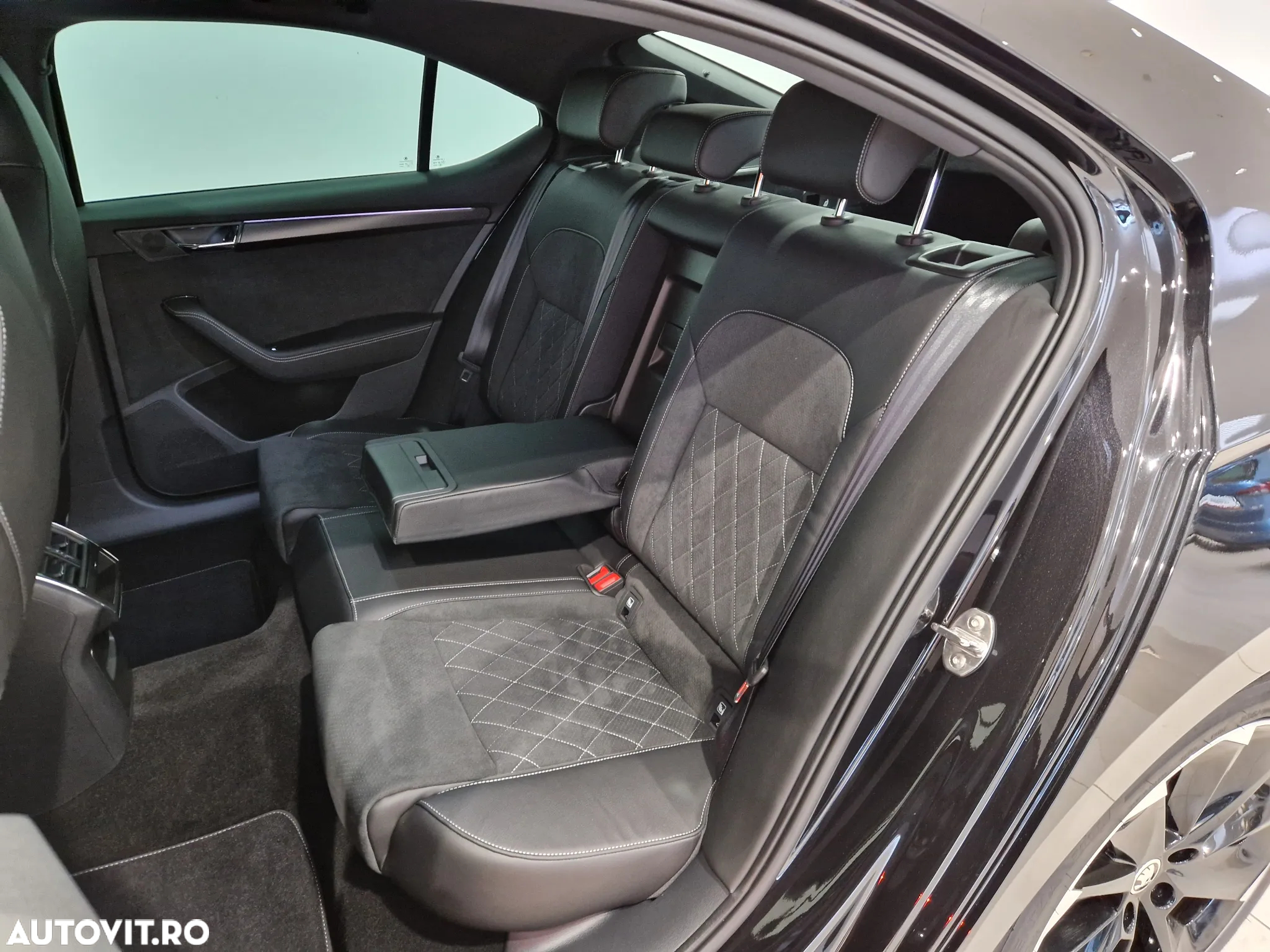 Skoda Superb 2.0 TSI 4X4 DSG Sportline - 14