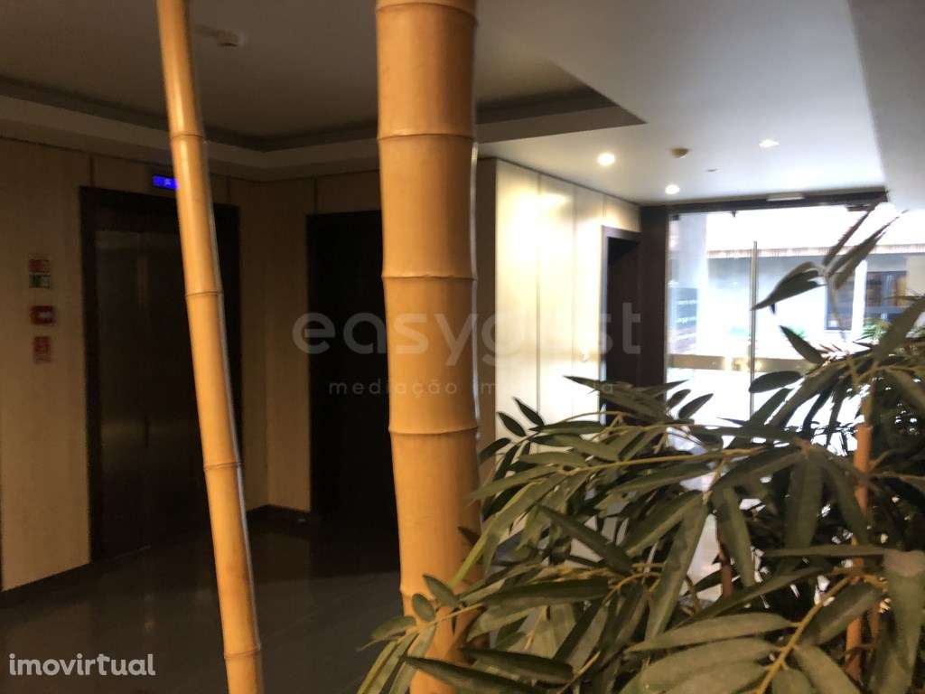 Apartamento T3 Urbanização Jardins Cristo Rei, Moscavide - Parque d... - Grande imagem: 5/21