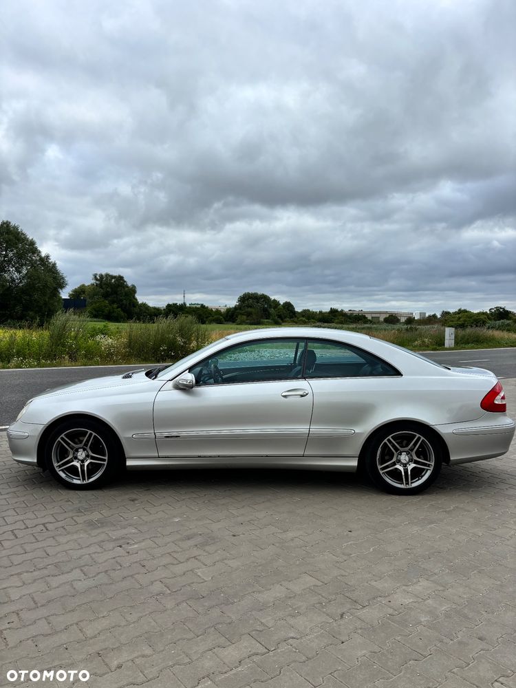 Mercedes-Benz CLK - 6