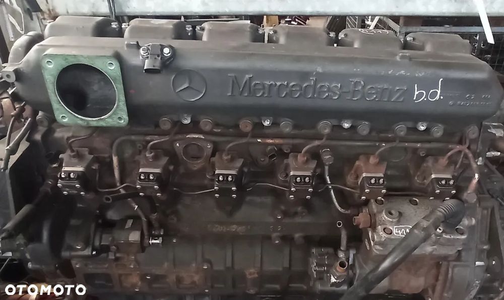 SŁUPEK SILNIKA MERCEDES AXOR OM457 CZĘŚCI - 2