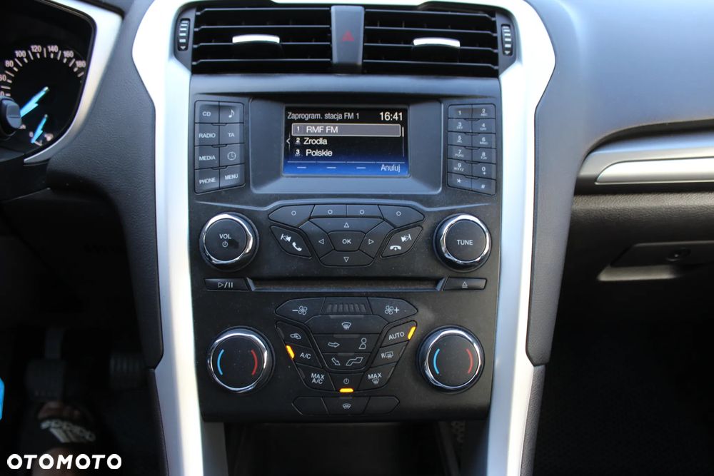 Ford Mondeo 1.5 EcoBoost Trend - 27