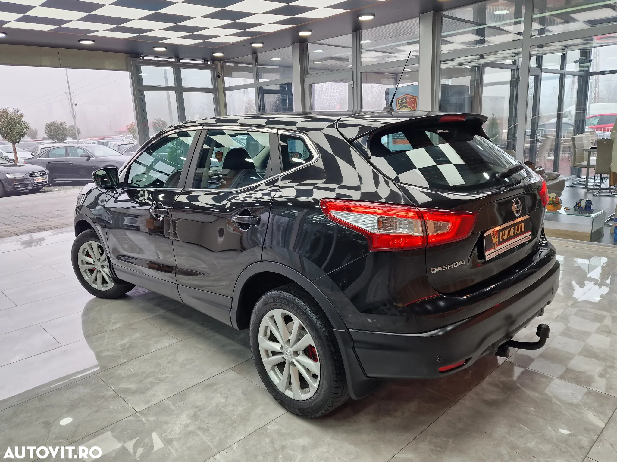 Nissan Qashqai 1.6 DCI Start/Stop X-TRONIC N-Connecta - 10