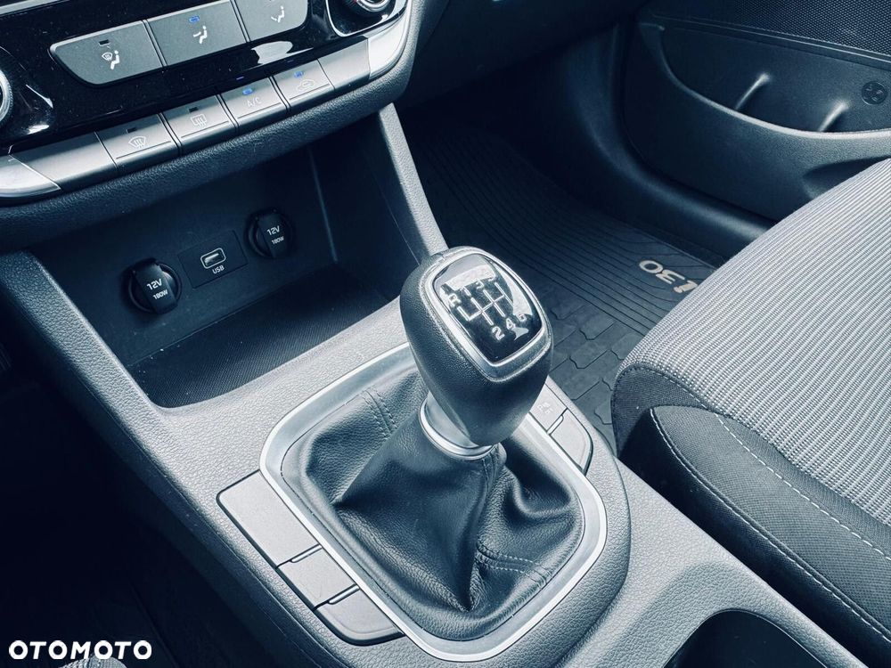 Hyundai i30 - 27