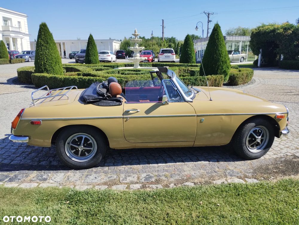 MG MGB - 14
