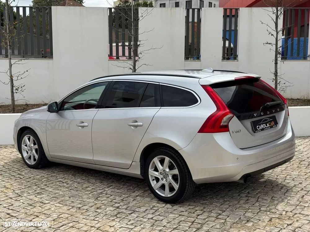 Volvo V60 1.6 D2 Momentum Eco Powershift - 5