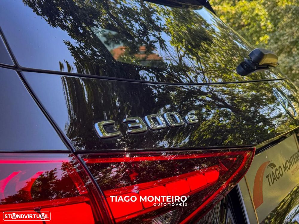 Mercedes-Benz C 300 e T 9G-TRONIC AMG Line - 25