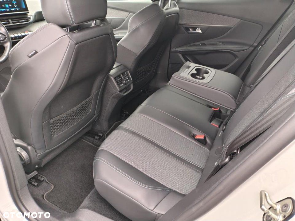 Peugeot 3008 - 5