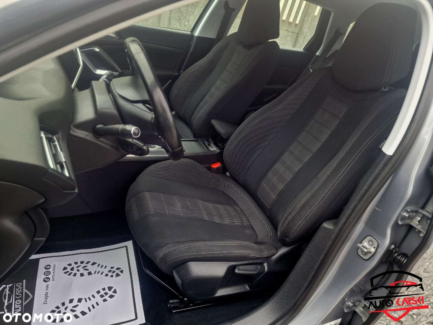 Peugeot 308 - 33