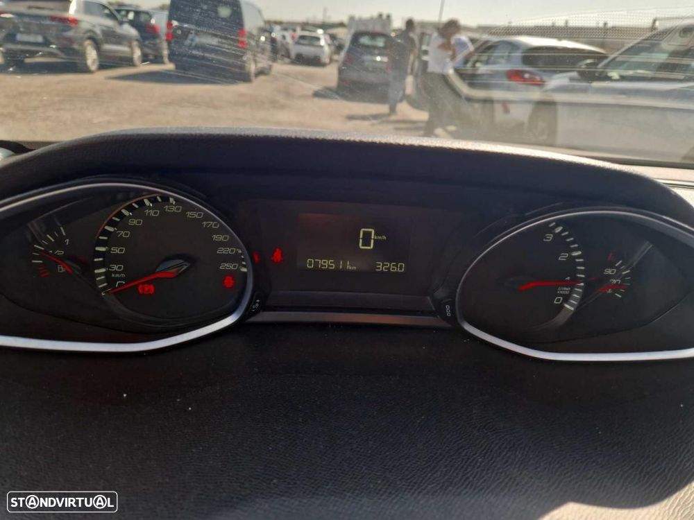 Peugeot 308 1.2 PureTech Style - 6
