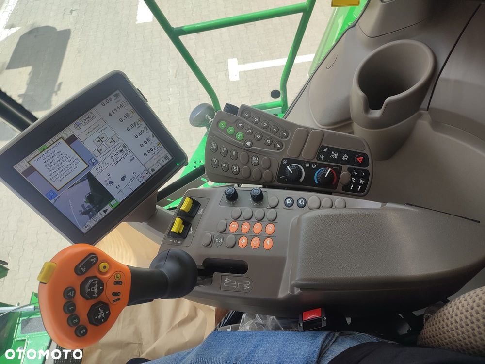 John Deere T550 - 9