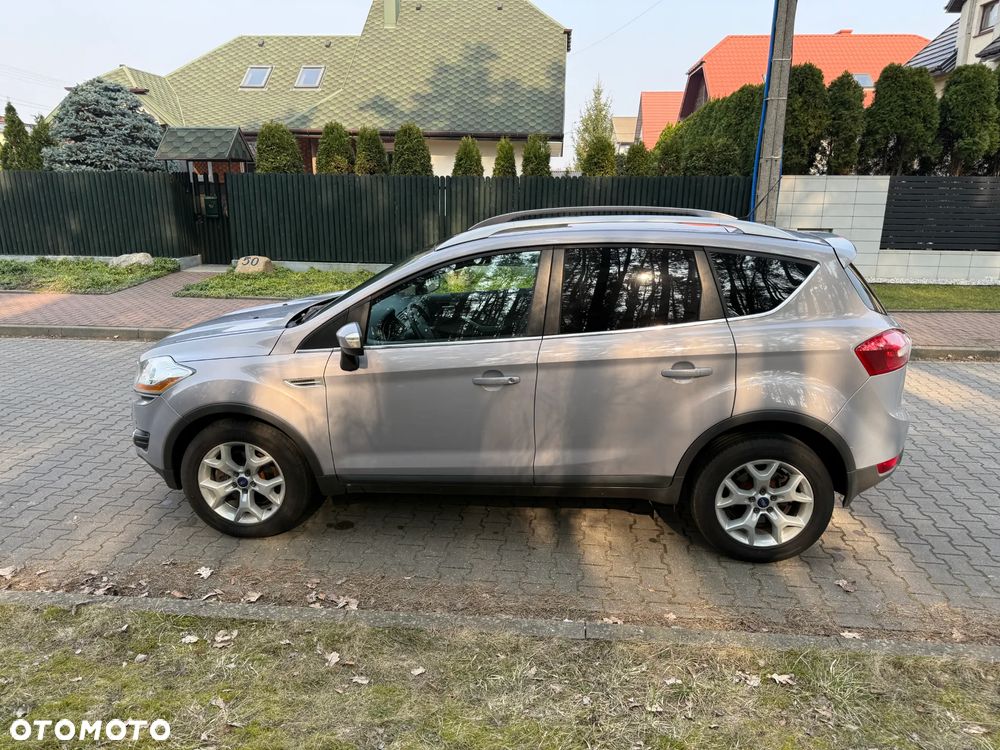 Ford Kuga 2.0 TDCi 2x4 Titanium - 15