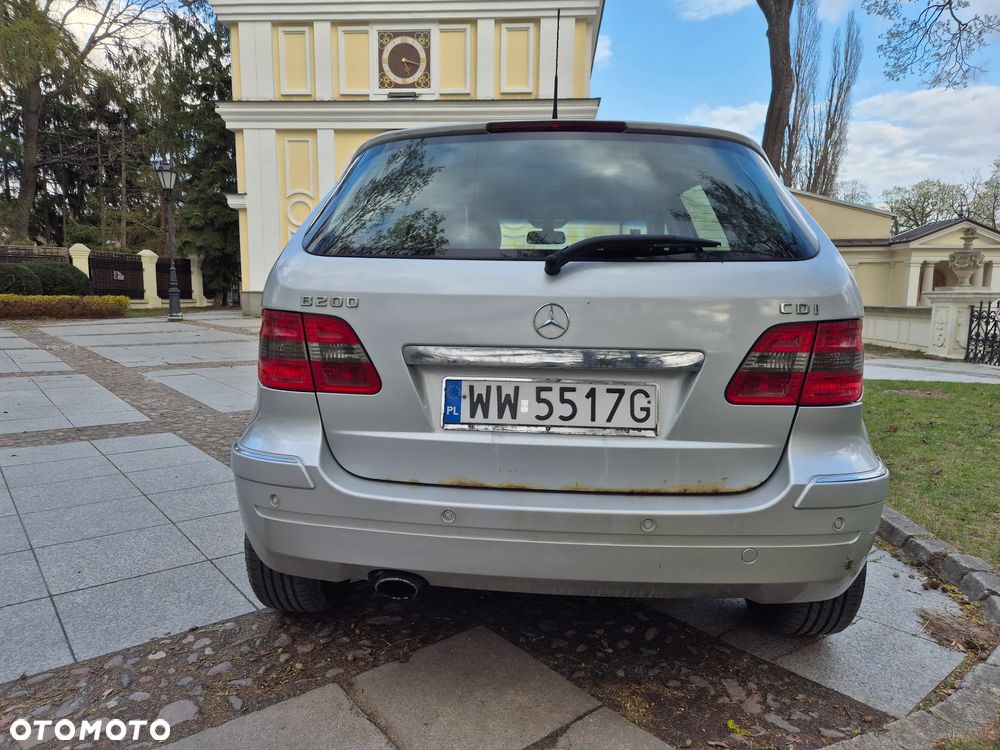 Mercedes-Benz Klasa B 200 CDI - 17