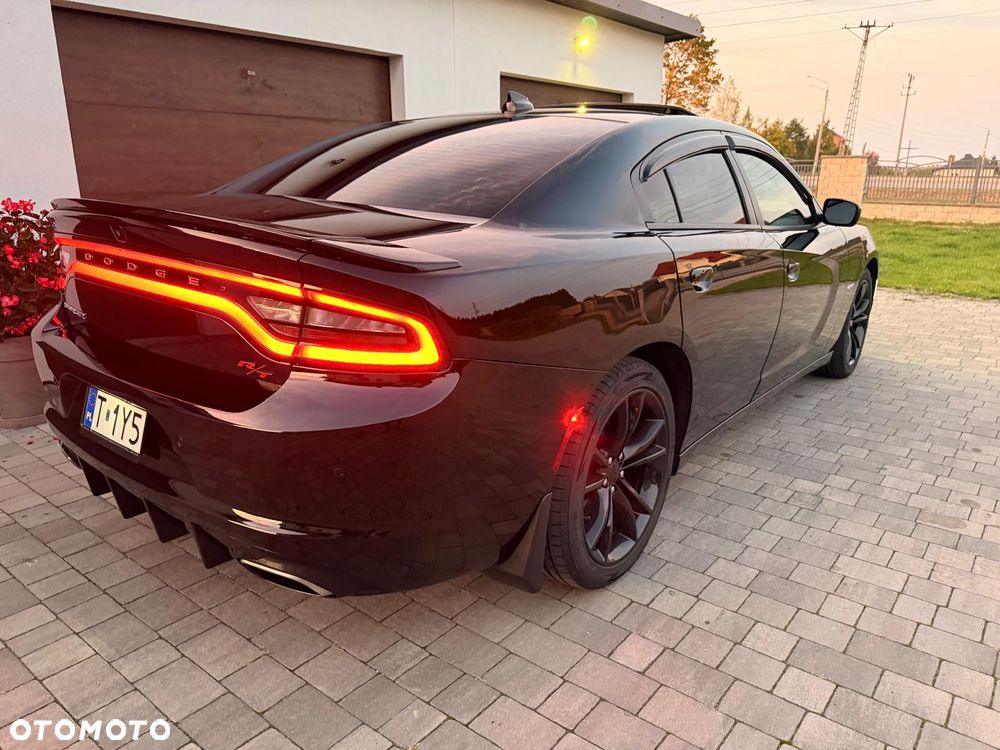 Dodge Charger 5.7 V8 RT - 5