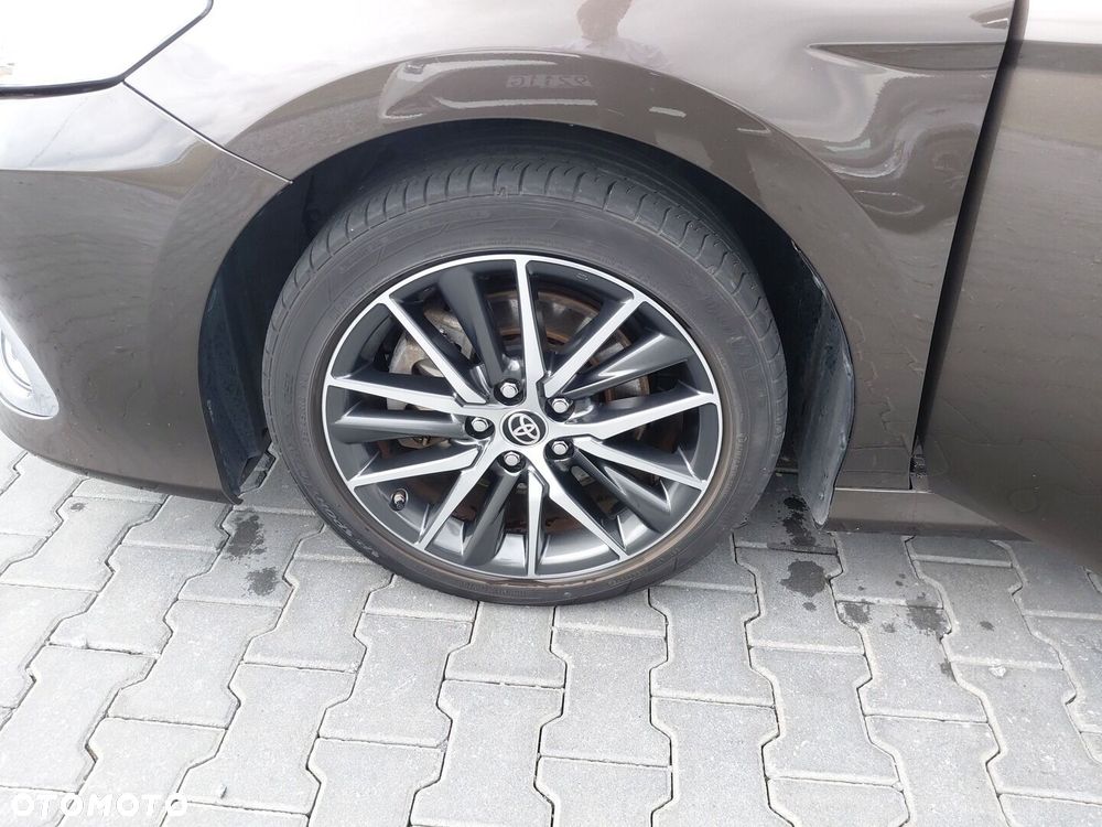 Toyota Camry 2.5 Hybrid Executive CVT - 19