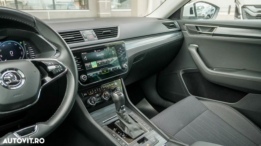 Skoda Superb 2.0 TDI DSG Style - 13