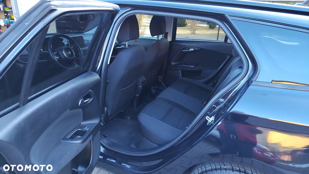 Fiat Tipo 1.6 MultiJet DCT Lounge - 22