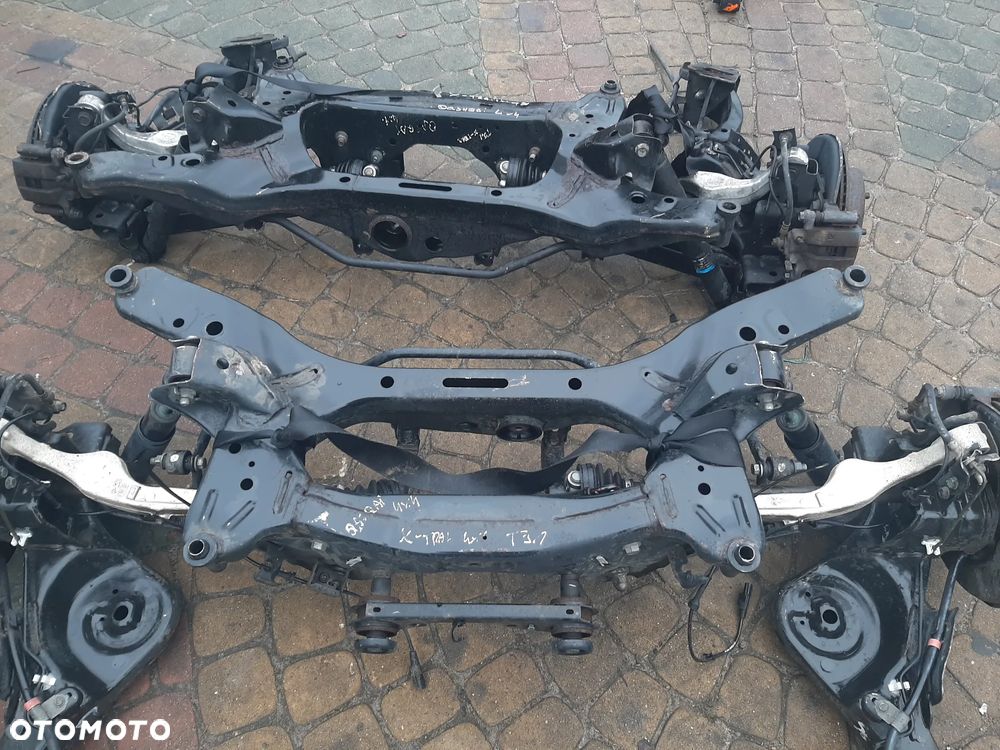 Tylna belka oś trawersa sanki nissan X-TRAIL T31 T32 4x4 Orginał bez rdzy super stan import italy - 5