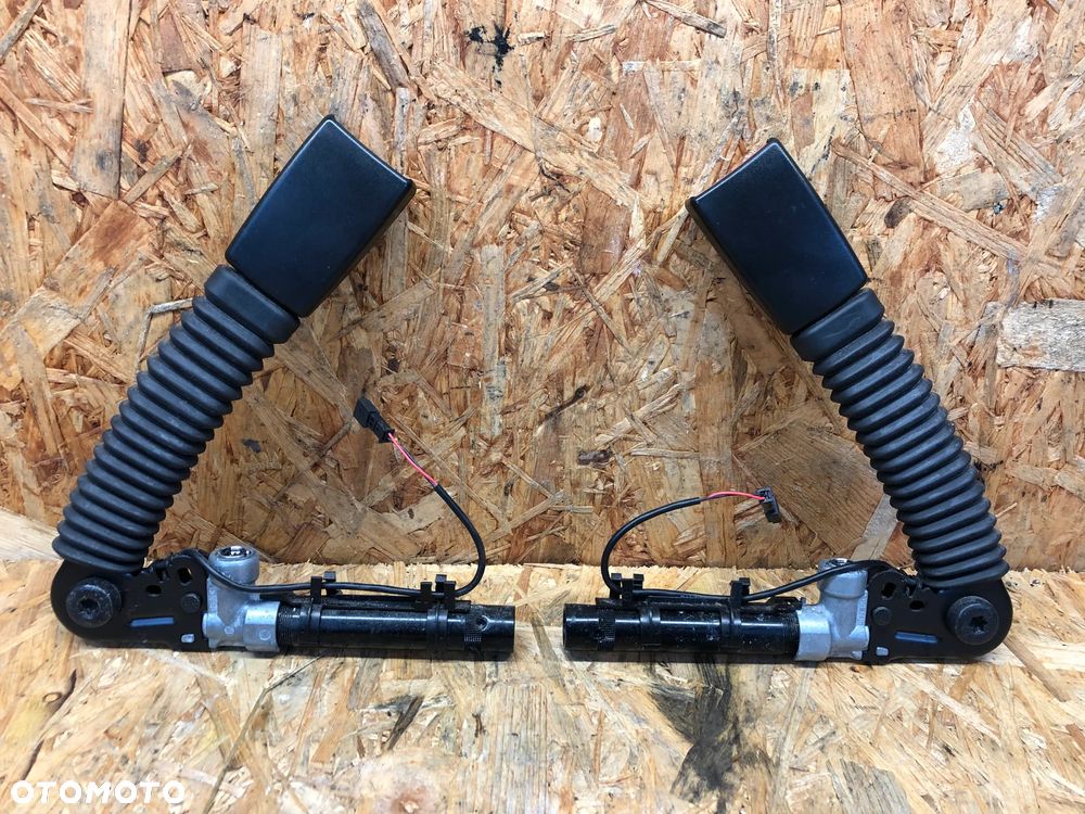 ZACZEP PASA BEZPIECZEŃSTWA NAPINACZ BMW F01 F02 F07 F10 F11 - 1