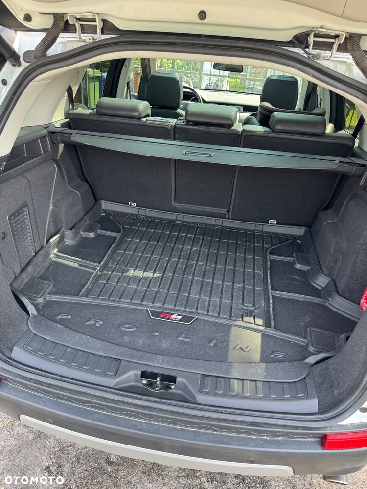 Land Rover Discovery Sport 2.0 TD4 HSE - 33