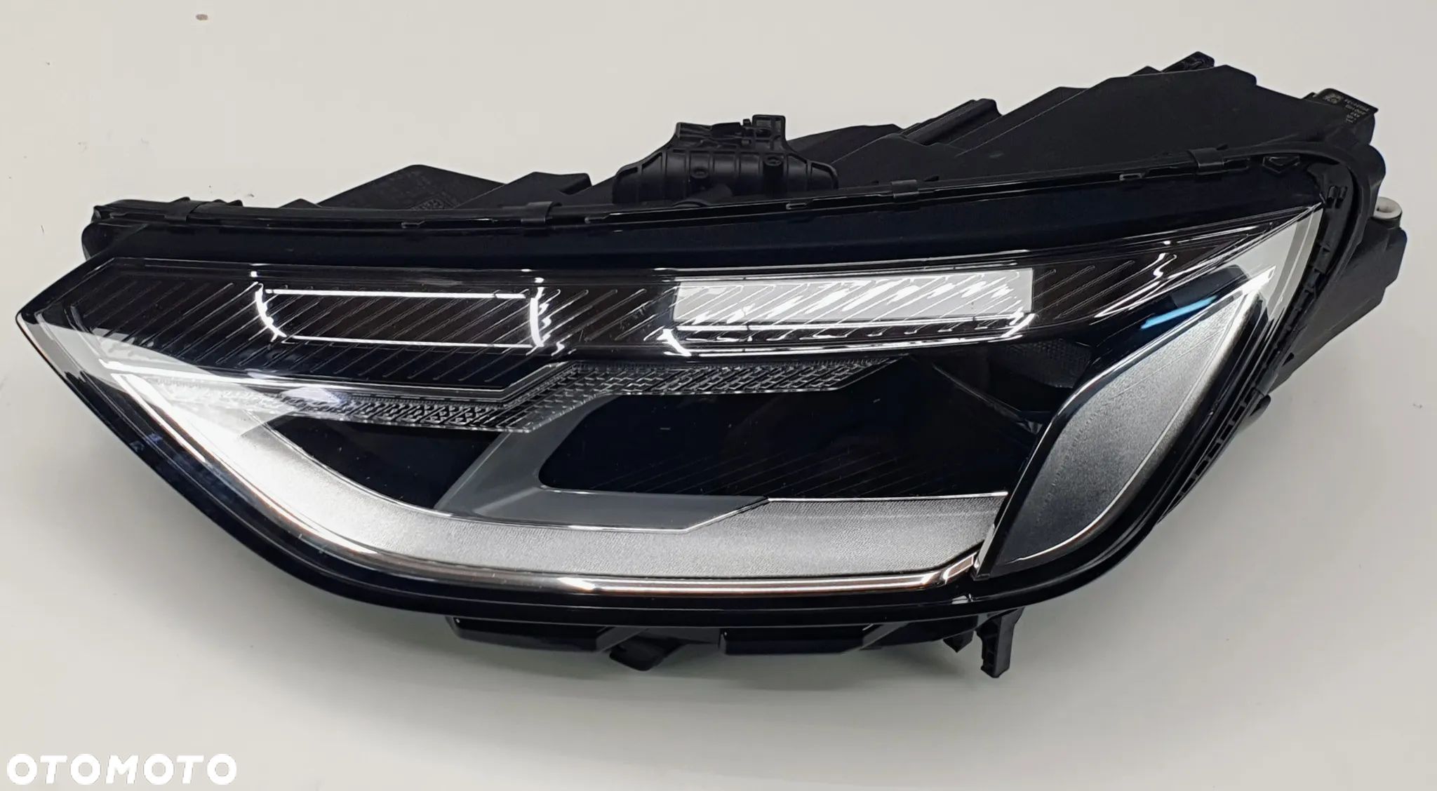 Audi A4 B9 Reflektor lampa przód lewa 8W0941011 Lift full led - 1