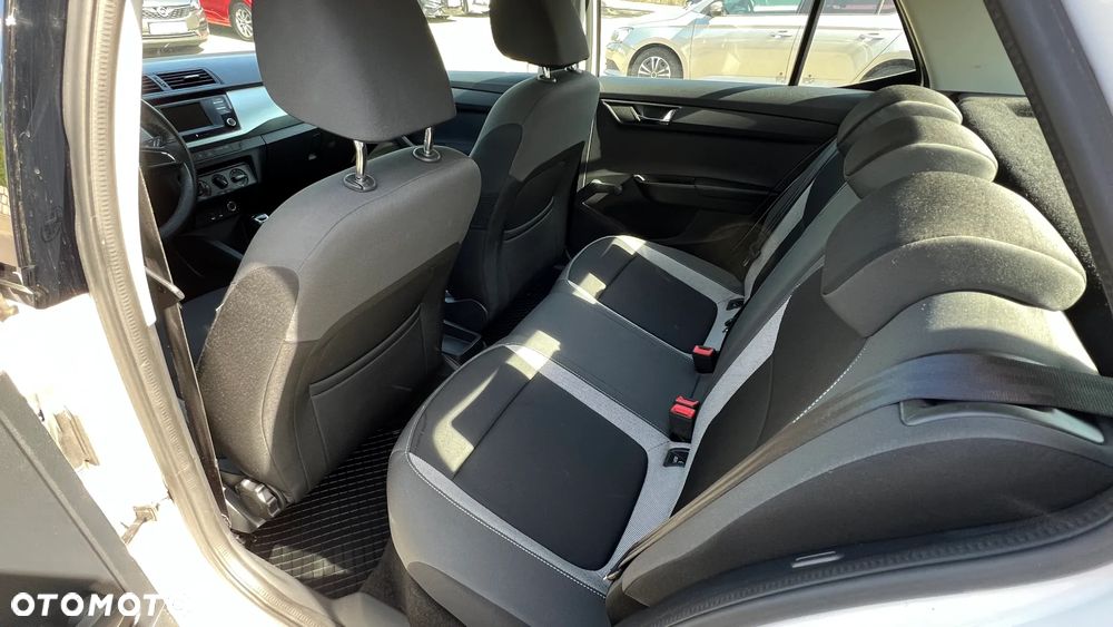 Skoda Fabia 1.0 Ambition - 11
