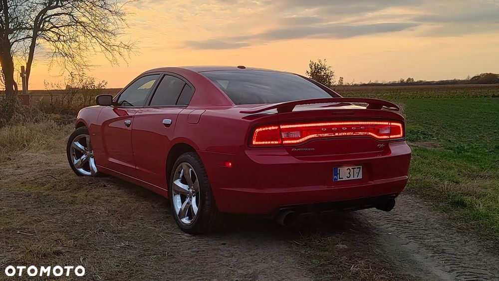 Dodge Charger - 13