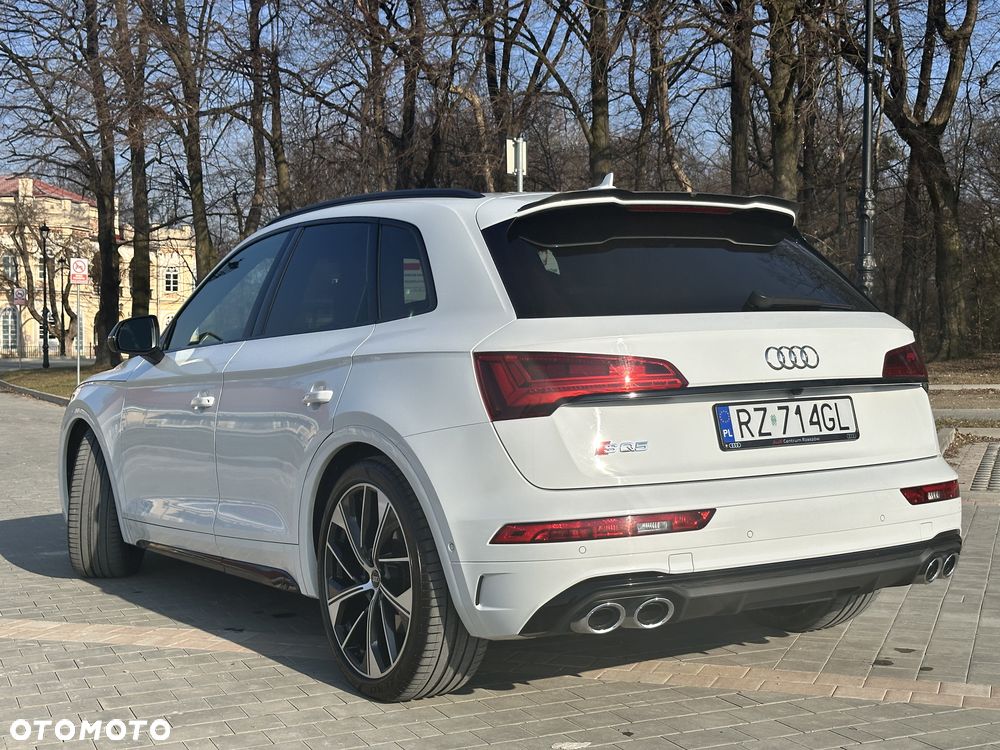Audi SQ5 - 10